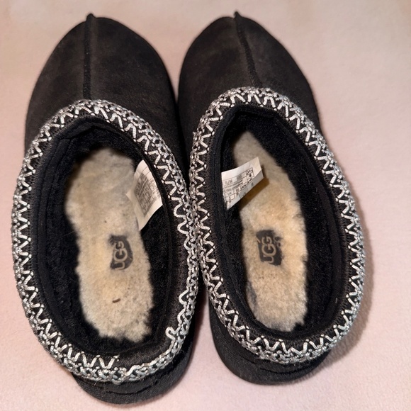 ugg tasman ll - Picture 2 of 5